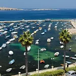 Lotusescape Modern Apartment, 7 Minutes Walk To Promenade St Pauls Bay