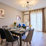 Lotusescape Modern Apartment, 7 Minutes Walk To Promenade St Pauls Bay St. Paul's Bay