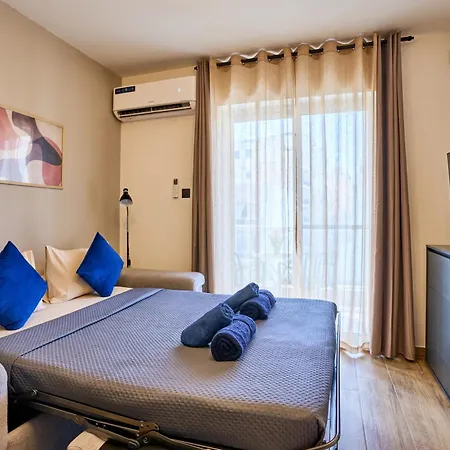 Lotusescape Modern Apartment, 7 Minutes Walk To Promenade St Pauls Bay Apartment
