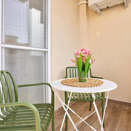 Lotusescape Modern Apartment, 7 Minutes Walk To Promenade St Pauls Bay 세인트폴스베이