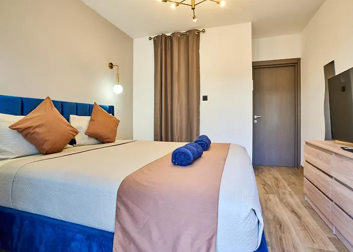 Lotusescape Modern Apartment, 7 Minutes Walk To Promenade St Pauls Bay Apartment