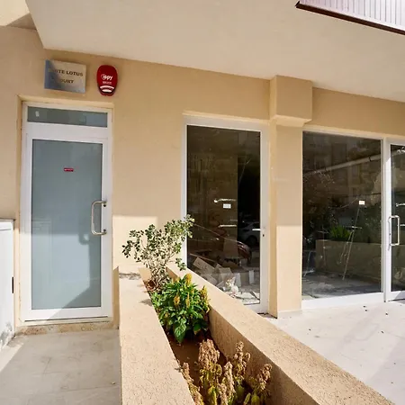 Daire Lotusescape Modern Apartment, 7 Minutes Walk To Promenade St Pauls Bay *